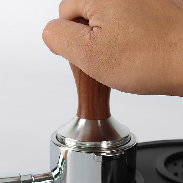Barista-Espresso-Kaffeepresse mit Tamper-Matte, Tamper mit 304-Edelstahlbasis, Holzgriff, Kaffee-Tamper