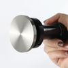 Schwarzer Aluminiumgriff und Ständer, Barista-Espresso-Tamper, 51–58 mm Basis, Kaffee-Tamper mit Feder
