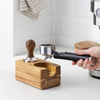 Kaffee-Manipulationsstation aus Holz – 51 mm Tamper-Halter für Espressomaschinen-Zubehör – Holz-Siebträgerständer für Coffee Shop