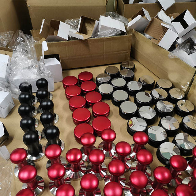 Kaffeeverteiler und Tamper mit Anzeige, Espresso-Handtamperwerkzeug, passend für alle Siebträger, Kaffeetamper mit einstellbarer Tiefe