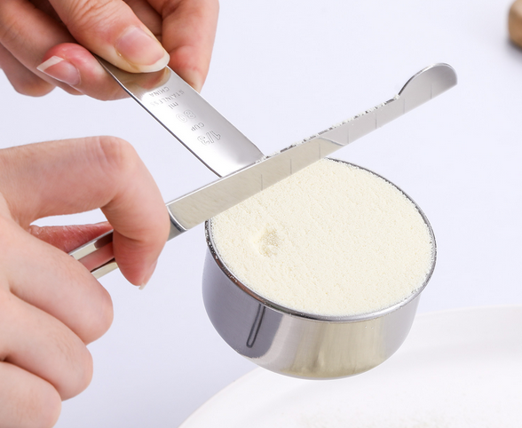 Messbecher und Löffel-Set, zum Kochen und Backen, ineinander steckbare Messbecher-Set, stapelbare Metall-Messlöffel