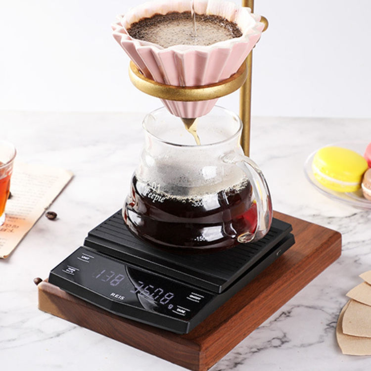 Digitale Kaffeewaage mit Timer CestMall 3 kg/0,1 g hohe LED-Küchenwaage mit verstecktem Bildschirm über USB wiederaufladbar Metallplatten-Küchenwaage
