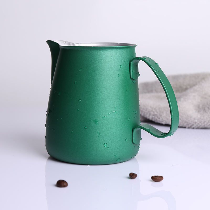 Milchkännchen, Barista, 600 ml, Edelstahl-Milchkännchen, Aufschäumbecher, Metall-Kaffee-Espresso-Milchkännchen