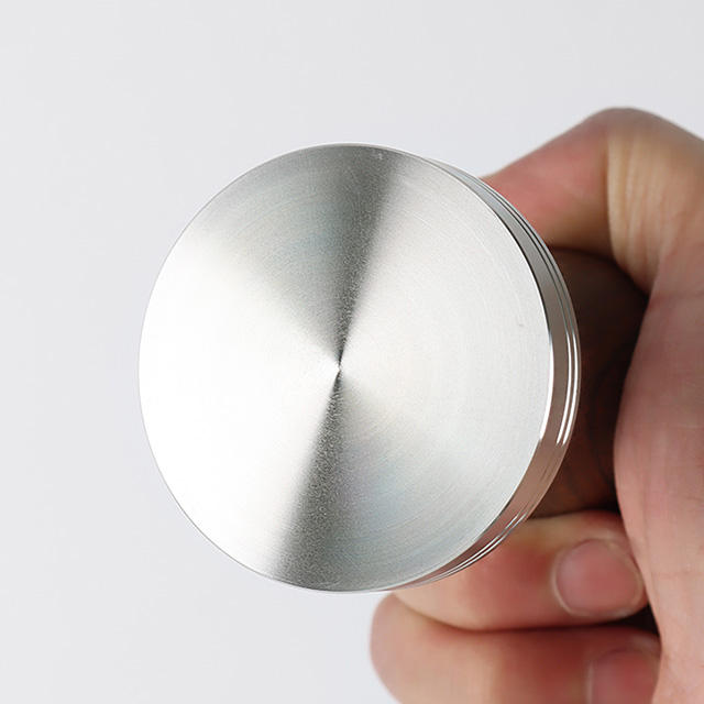Barista-Espresso-Kaffeepresse mit Tamper-Matte, Tamper mit 304-Edelstahlbasis, Holzgriff, Kaffee-Tamper