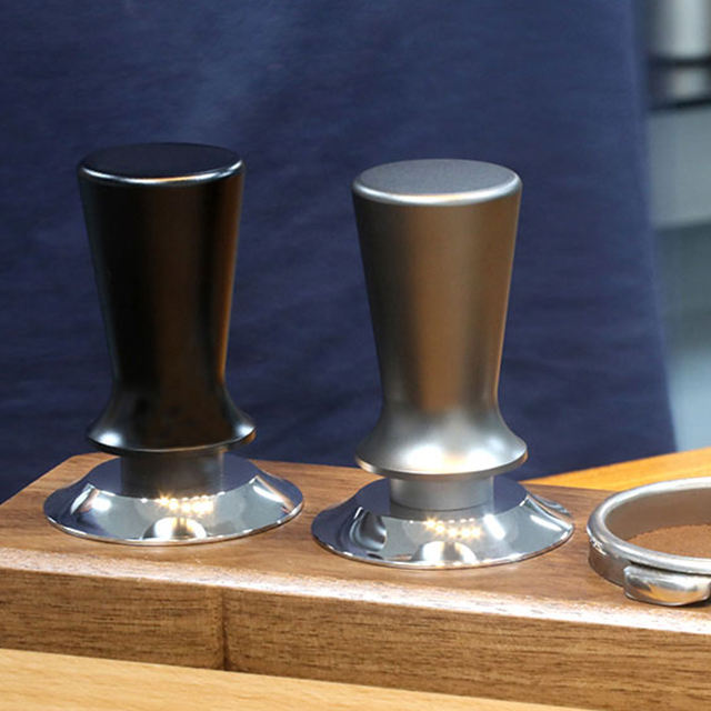 Espresso-Tamper, kalibrierter Druck, antihaftbeschichtet, selbstnivellierend, raffinierter Griff, Kaffee-Tamper aus Edelstahl