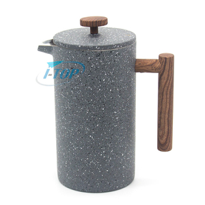 Die Teekanne wird mit einer Haushalts-French-Press-Kaffee-French-Press aus 304-Edelstahl von Hand gepresst