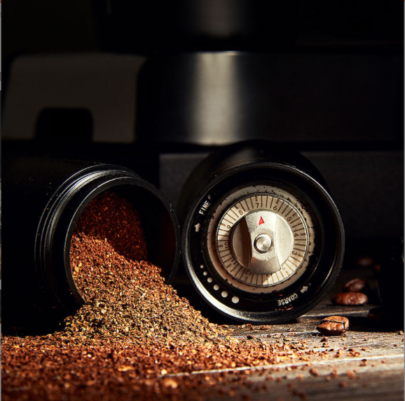 Espresso-Tropfmühle mit Gratkegel aus Edelstahl
